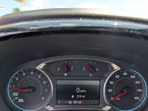 Used 2023 Chevrolet Traverse LT AWD/4WD image 13