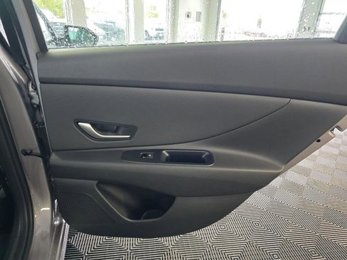 New 2026 Hyundai Elantra Limited image 39