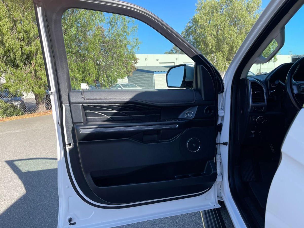 Used 2019 Ford Expedition Platinum RWD image 21