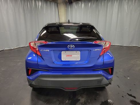 Used 2021 Toyota C-HR XLE image 7