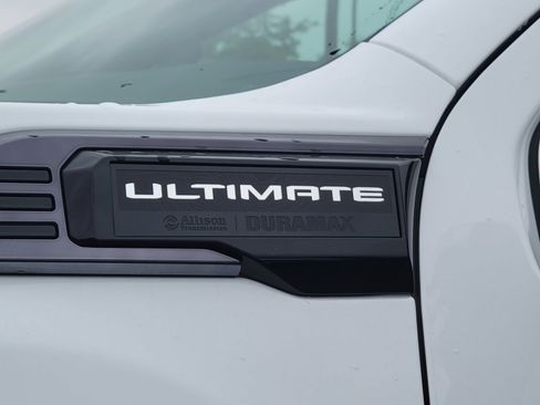 New 2025 GMC Sierra 3500 Denali Ultimate image 14