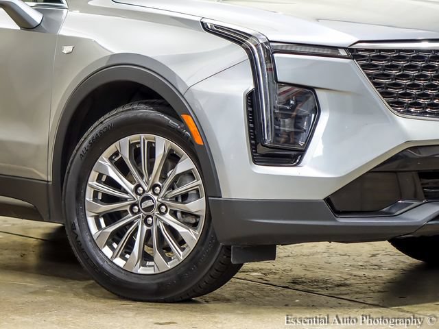 Used 2024 Cadillac XT4 Premium Luxury FWD image 4