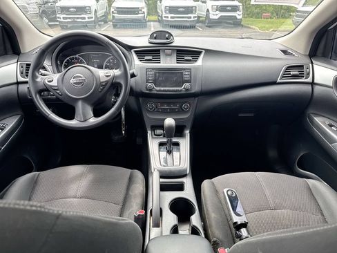 Used 2018 Nissan Sentra S FWD image 10