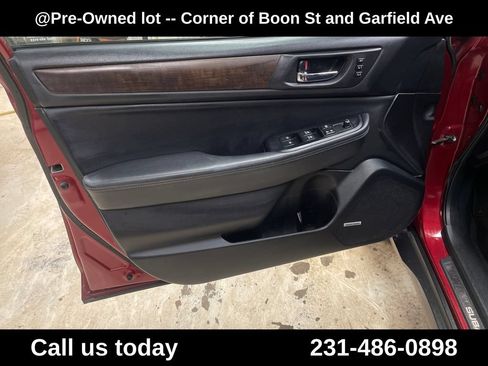 Used 2017 Subaru Outback 3.6R Limited AWD/4WD image 15