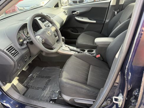Used 2012 Toyota Corolla S image 6
