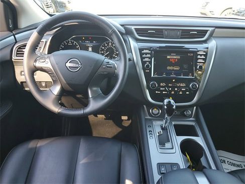 Certified 2024 Nissan Murano SV w/ SV Midnight Edition Package image 11