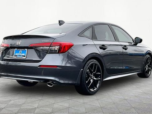 Used 2023 Honda Civic Sport image 6