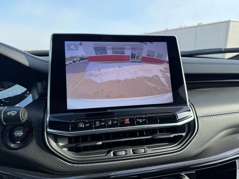 New 2026 Jeep Compass Limited image 25