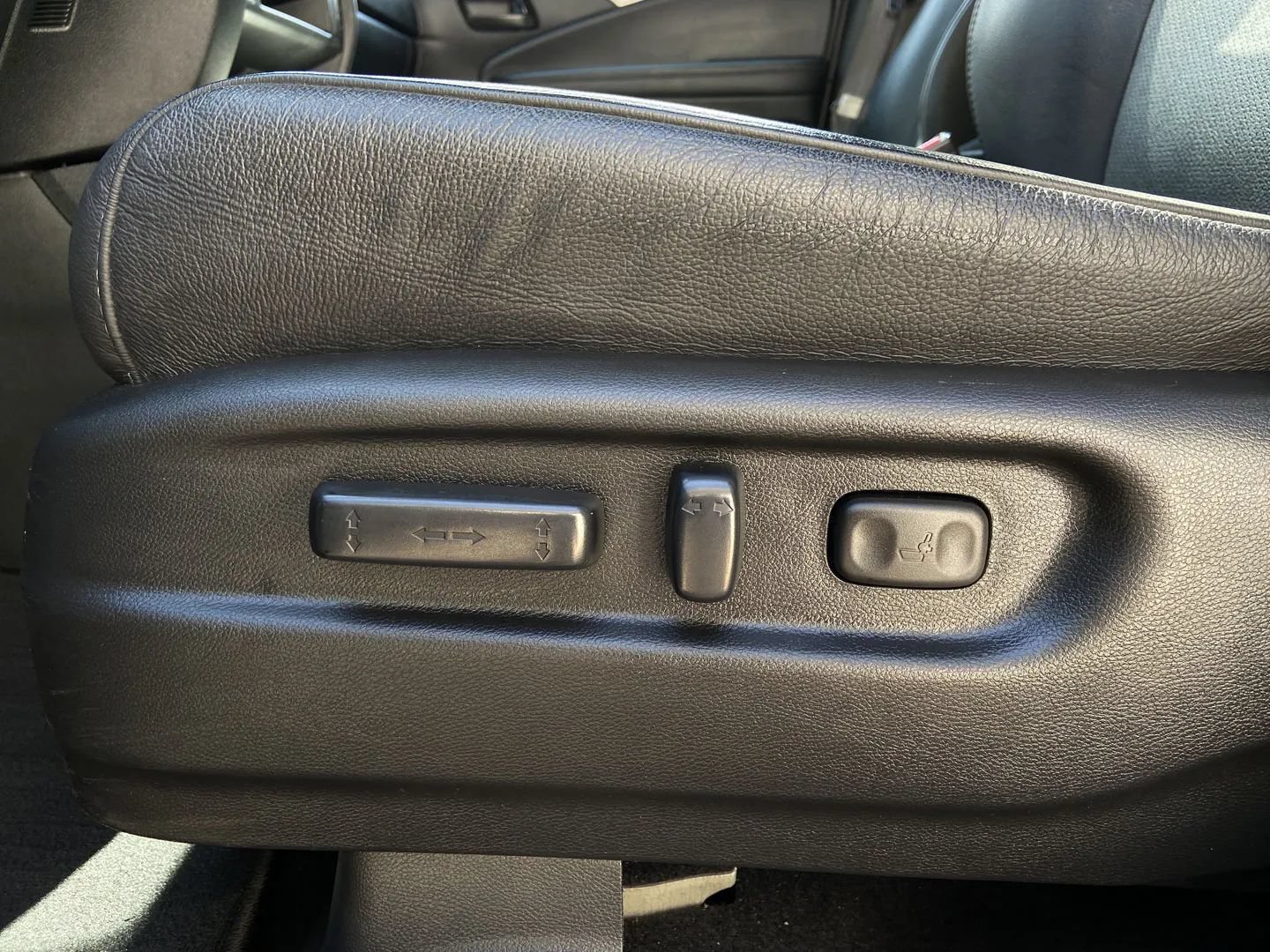 Used 2023 Honda Passport EX-L image 12
