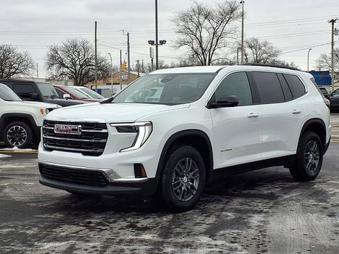 Used 2025 GMC Acadia Elevation image 1