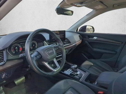Used 2021 Audi Q5 Premium Plus w/ Premium Plus Package image 8