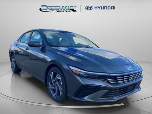 New 2026 Hyundai Elantra Limited FWD image 2