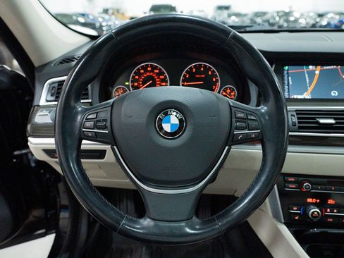 Used 2015 BMW 535i Gran Turismo xDrive image 25