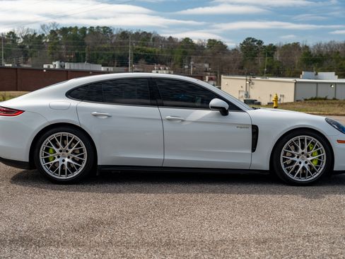 Used 2020 Porsche Panamera 4 image 13