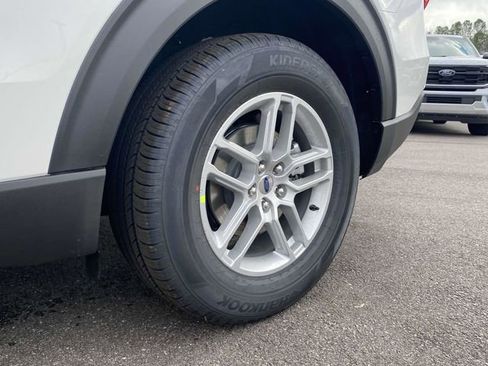 New 2026 Ford Explorer Active w/ Active Comfort Package image 9