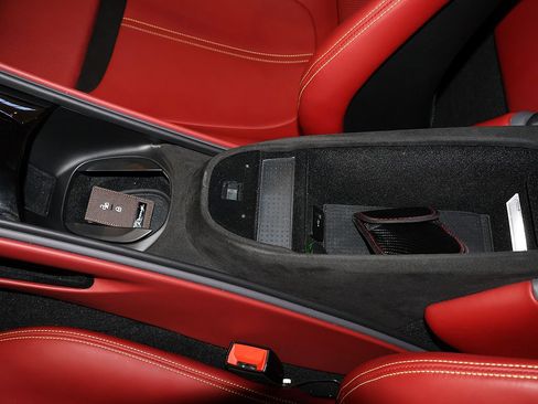 Used 2021 Ferrari Roma RWD image 58