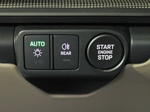 Used 2025 Porsche 911 Carrera 4 GTS image 21