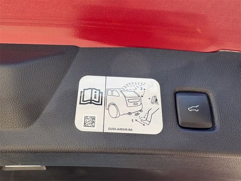 Used 2020 Ford Escape SEL image 23