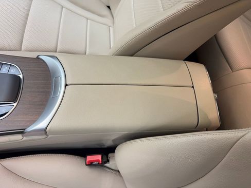 Used 2022 Mercedes-Benz GLC 300 4MATIC w/ Premium Package Lite image 64