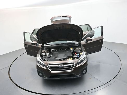 Used 2019 Subaru Outback 3.6R Limited w/ Popular Package #2 AWD/4WD image 41