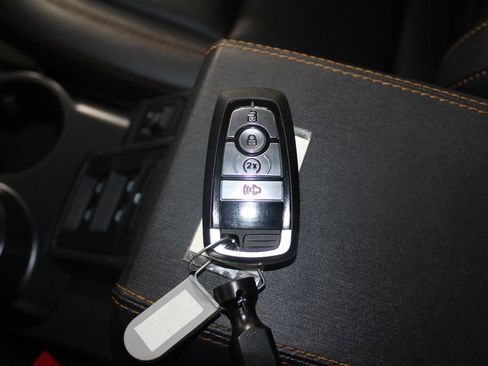 Used 2024 Ford Bronco Badlands image 55