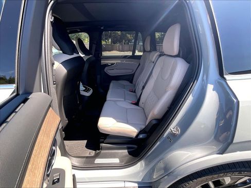 New 2027 Volvo XC90 B6 Plus AWD/4WD image 12