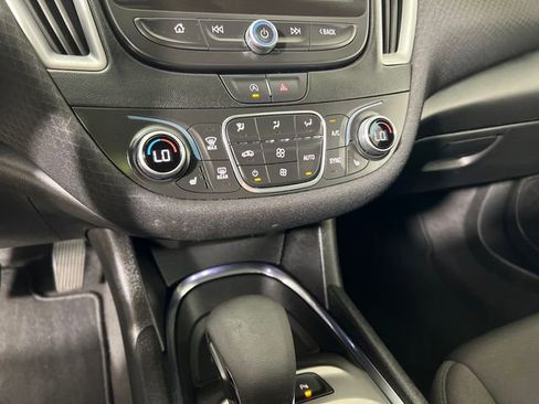 Used 2024 Chevrolet Malibu LT FWD image 19