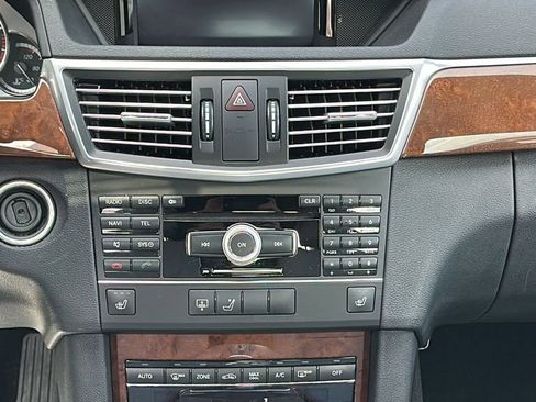 Used 2011 Mercedes-Benz E 350 Sedan image 19