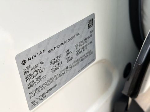 Used 2022 Rivian R1T Adventure image 38