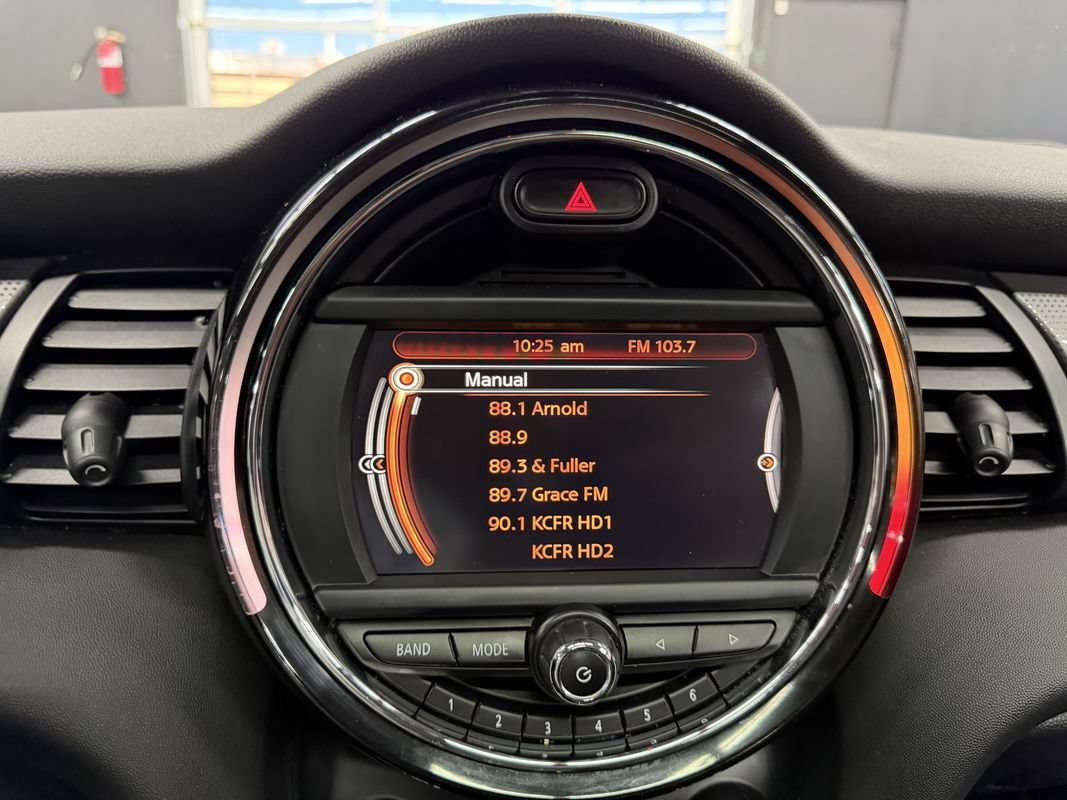 Used 2017 MINI Cooper 2-Door Hardtop FWD image 22