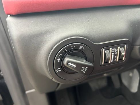 Used 2020 Maserati Ghibli RWD image 43