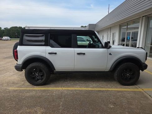 Used 2024 Ford Bronco Black Diamond AWD/4WD image 3