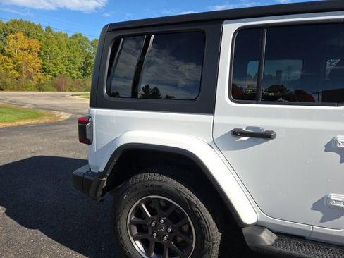 Used 2021 Jeep Wrangler Unlimited Sahara image 93