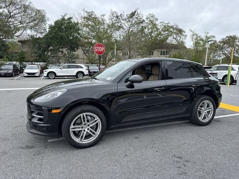 Used 2021 Porsche Macan AWD/4WD image 10