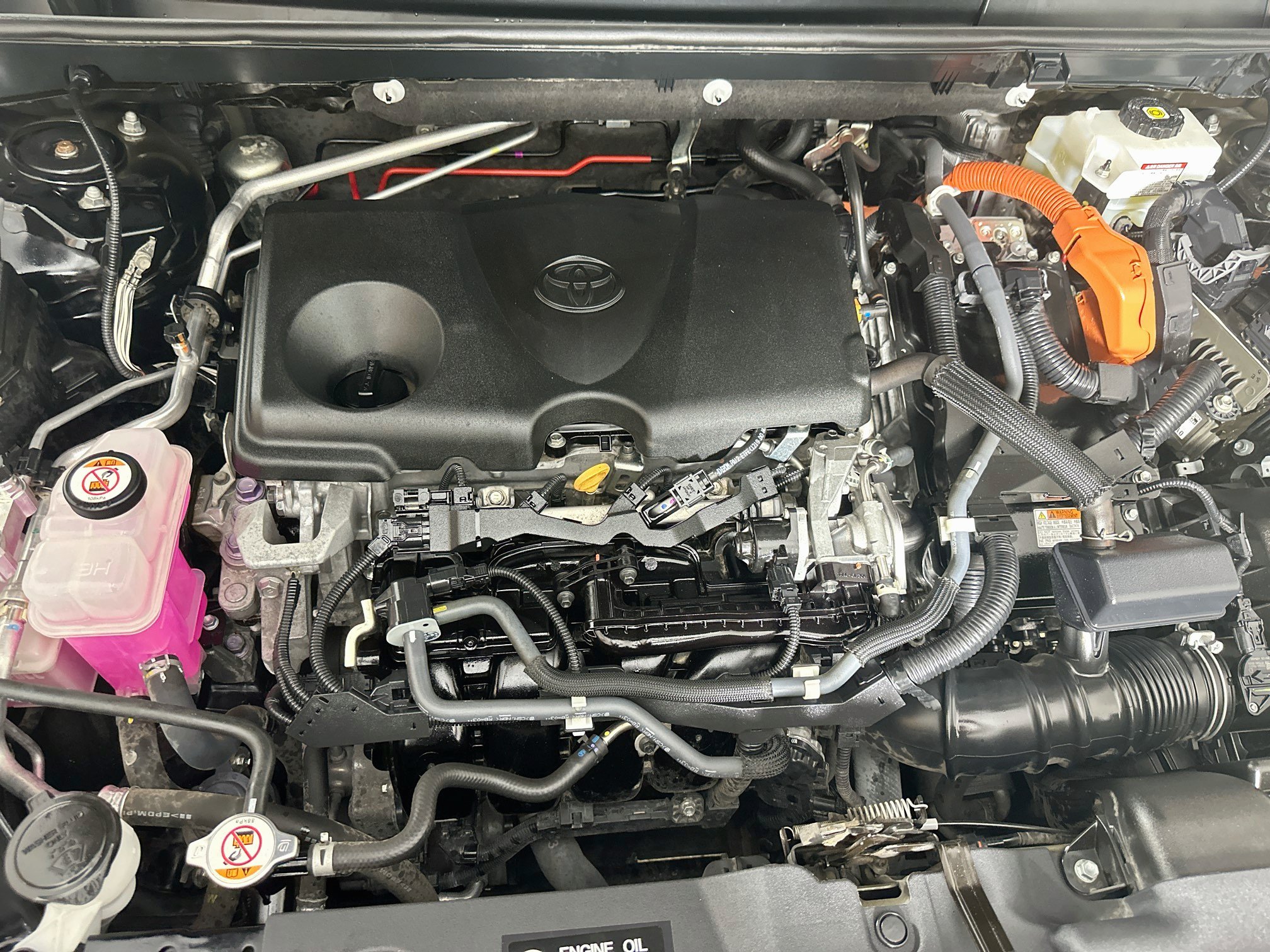 Used 2021 Toyota RAV4 XLE Premium AWD/4WD image 35