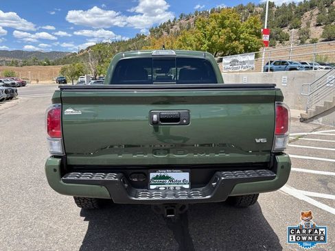 Used 2021 Toyota Tacoma TRD Off-Road w/ TRD Premium Off Road Package AWD/4WD image 7