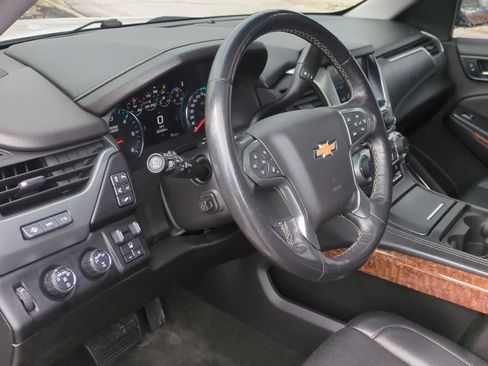 Used 2018 Chevrolet Tahoe Premier AWD/4WD image 10