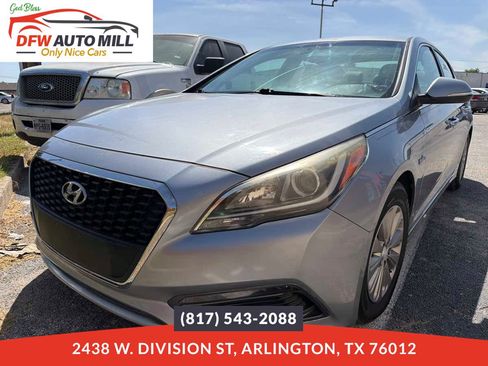 Used 2016 Hyundai Sonata SE FWD image 1