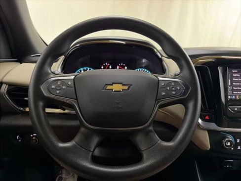 Used 2023 Chevrolet Traverse LS AWD/4WD image 75