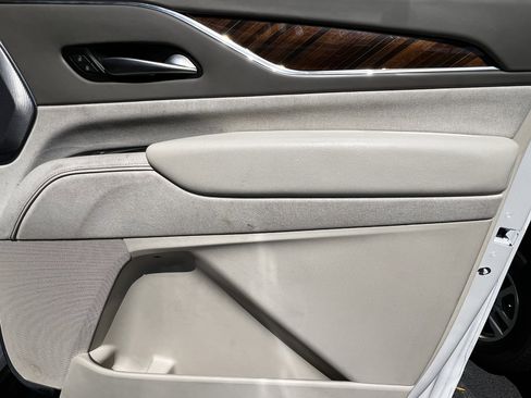 Used 2023 Cadillac Escalade ESV Premium Luxury Platinum w/ LPO, Radiant Package image 38