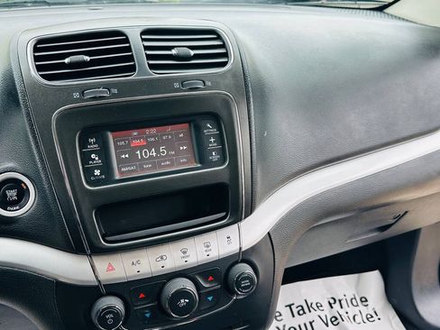 Used 2016 Dodge Journey SXT FWD image 15