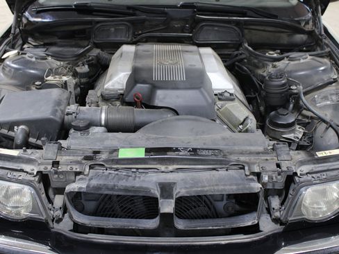 Used 2001 BMW 740iL RWD image 17