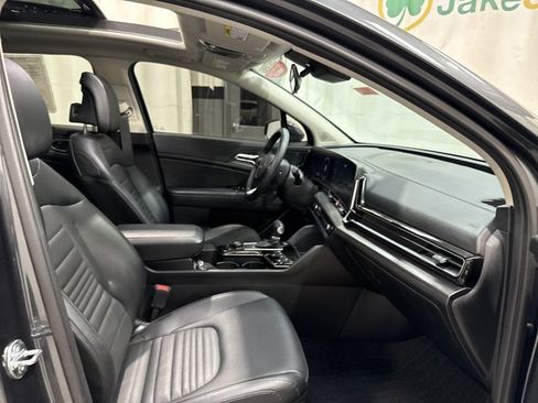 Certified 2025 Kia Sportage SX FWD image 32