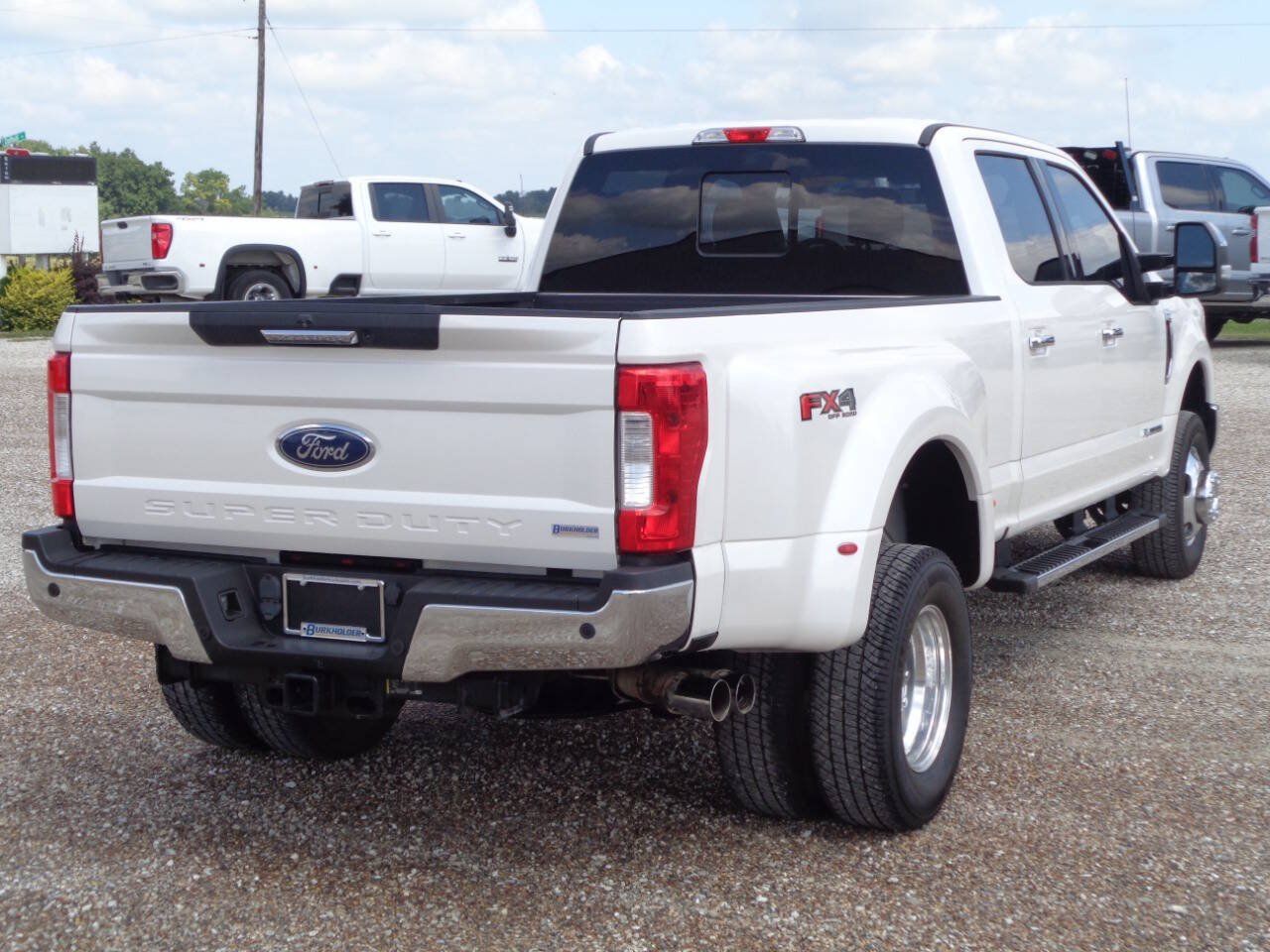 Used 2017 Ford F350 Lariat w/ Chrome Package AWD/4WD image 3