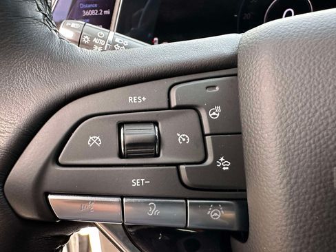 Certified 2023 Cadillac Escalade Sport w/ Touring Package AWD/4WD image 17