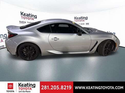 Used 2023 Toyota GR86 Premium image 8