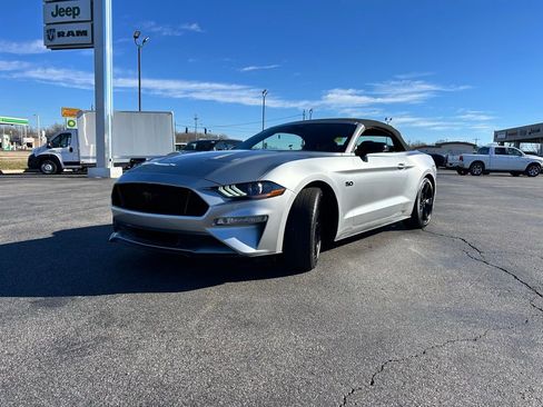 Used 2022 Ford Mustang GT Premium w/ Equipment Group 401A image 7
