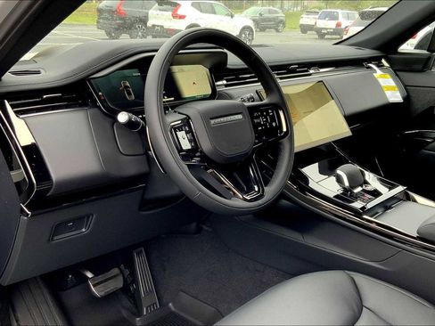 Used 2025 Land Rover Range Rover Sport Dynamic SE image 8