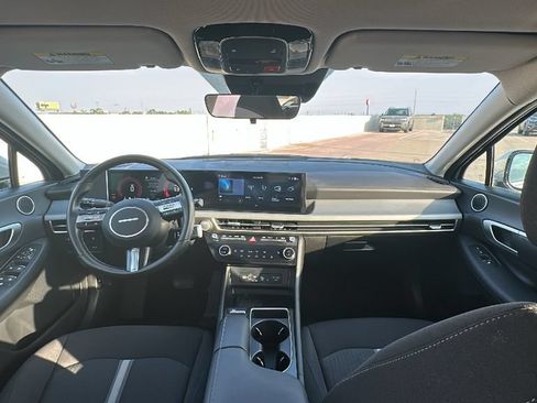 Used 2025 Hyundai Sonata SEL FWD image 21