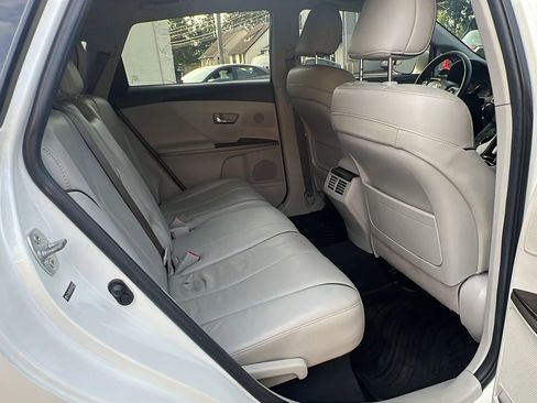 Used 2015 Toyota Venza XLE image 29